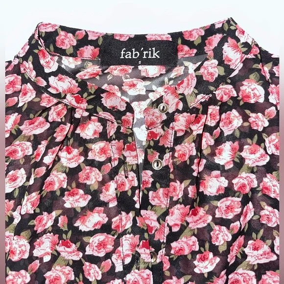 Fab’rik Sheer Long Sleeved Floral Blouse w/Gold Tone Buttons Sz Small Pink Black - Picture 2 of 4